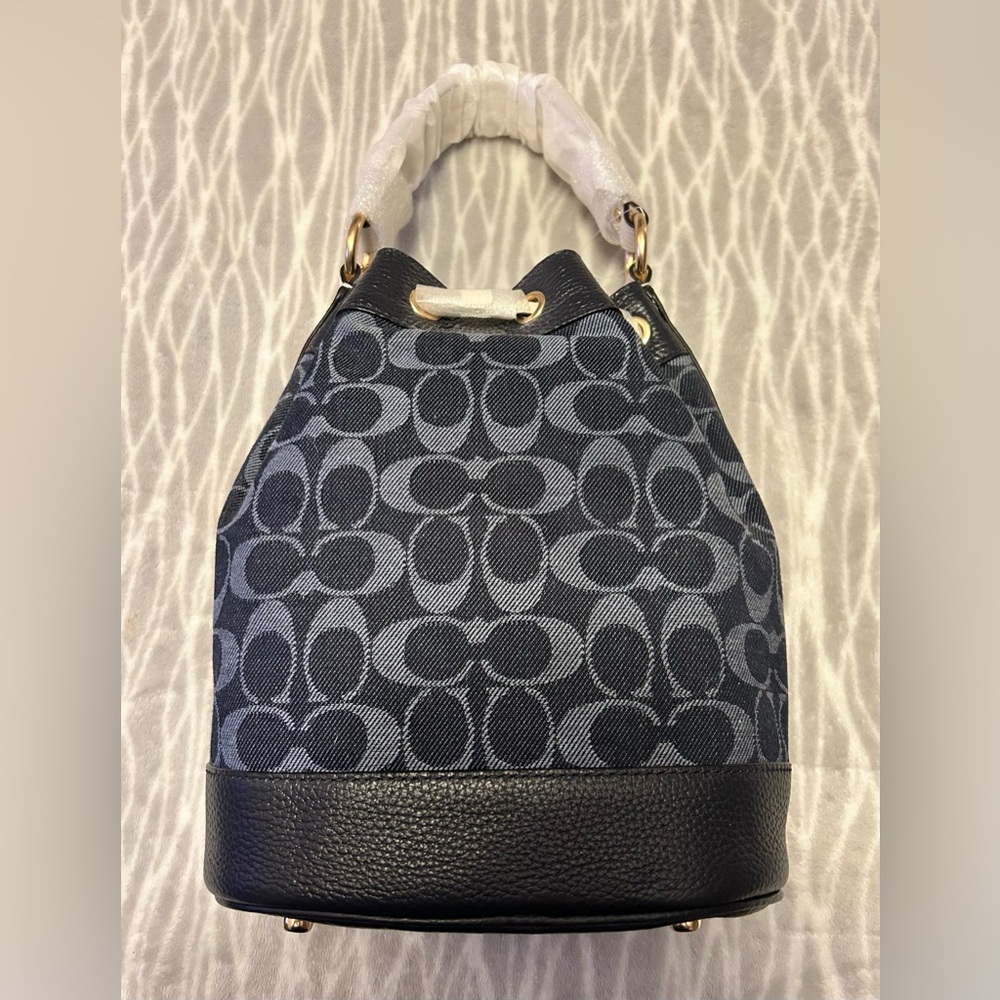 ๐๐ Coach Denim Blue Pride Dempsey Bucket Bag ๐๐ - Picture 6 of 13